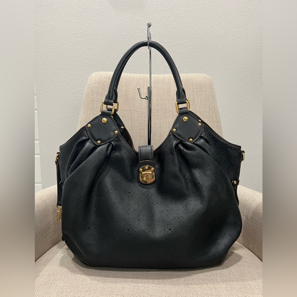 Louis Vuitton Black Mahina XL Tote Bag